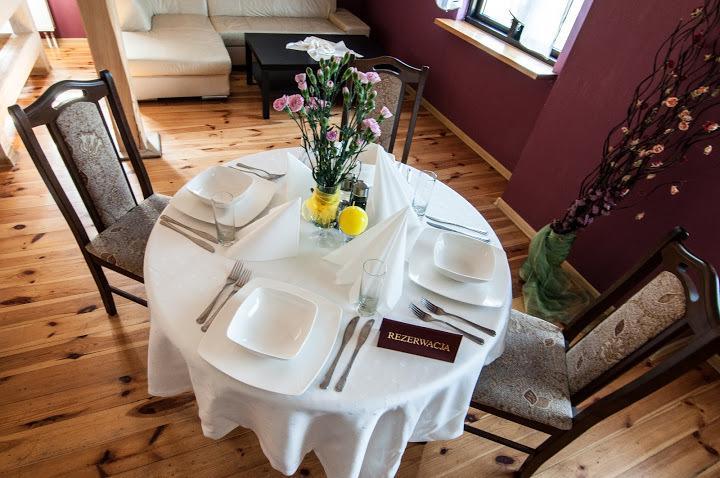 Pod Wierzba Hotel Uniejow Kültér fotó