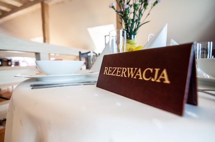 Pod Wierzba Hotel Uniejow Kültér fotó