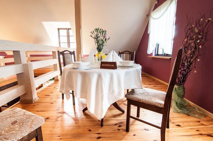 Pod Wierzba Hotel Uniejow Kültér fotó