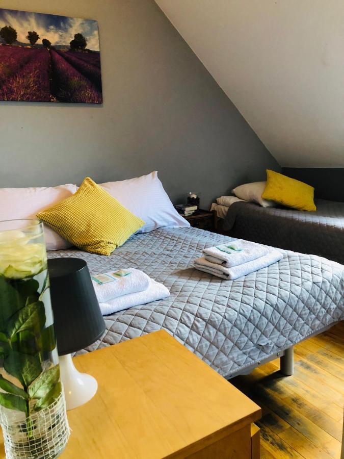 Pod Wierzba Hotel Uniejow Kültér fotó