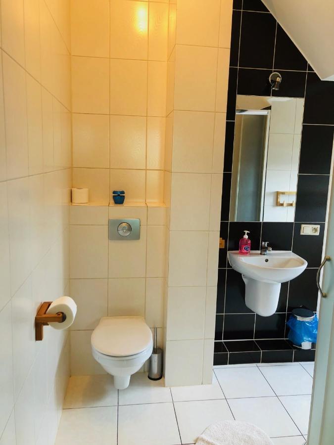 Pod Wierzba Hotel Uniejow Kültér fotó